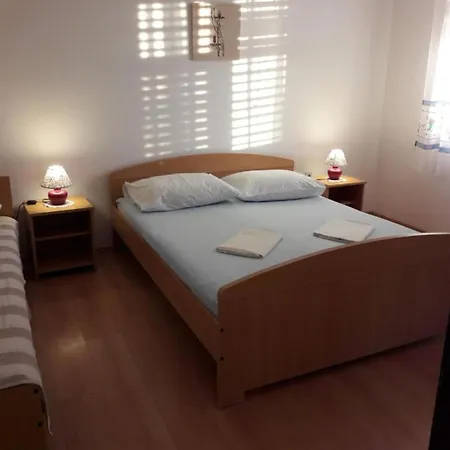 Charming Dokoza - Two Bedroom With Terrace 公寓