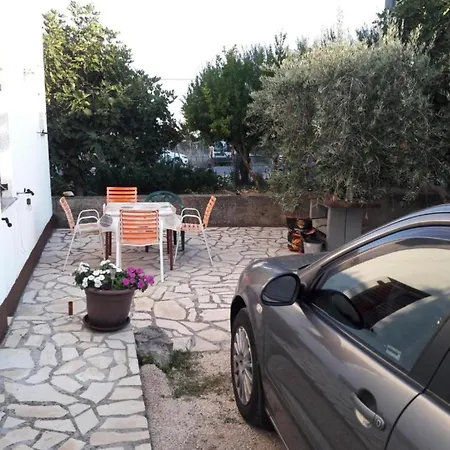 Charming Dokoza - Two Bedroom With Terrace *