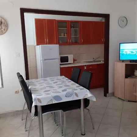 Charming Dokoza - Two Bedroom With Terrace *