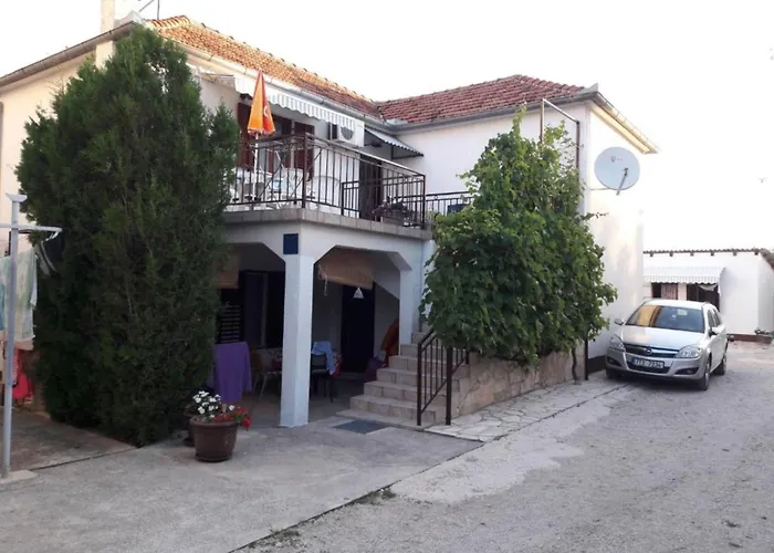 Charming Dokoza - Two Bedroom With Terrace *