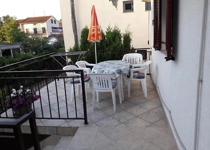Charming Dokoza - Two Bedroom With Terrace
